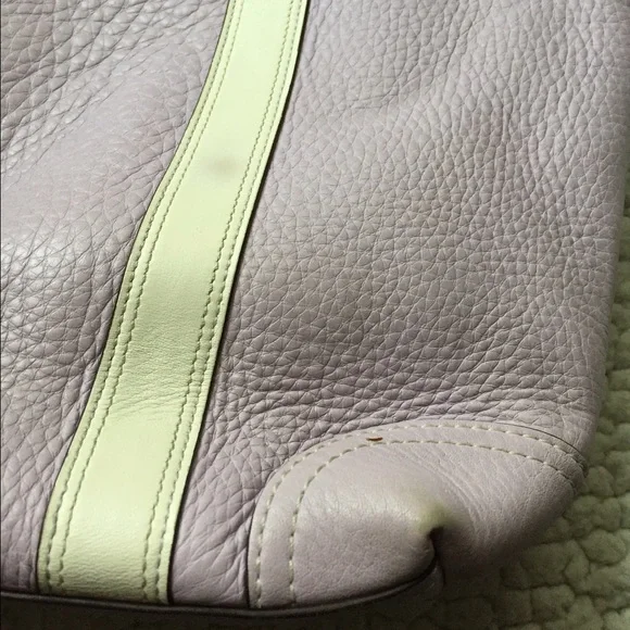 Coach Lavender and Cream Shoulder Bag - Picture 2 of 6